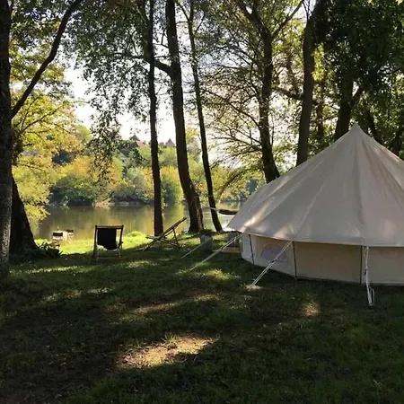 Kamp alanı 4 Etoiles - Piscine - Eeciaf Meyronne