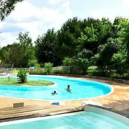 Zecamping 4 Etoiles Pataugeoire Piscine Chiens Acceptes Tente 25m2 豪华帐篷 4*