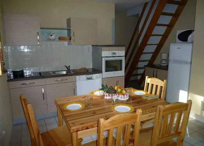 Zecamping 4 Etoiles Pataugeoire Piscine Chiens Acceptes Tente 25M2 美约尼